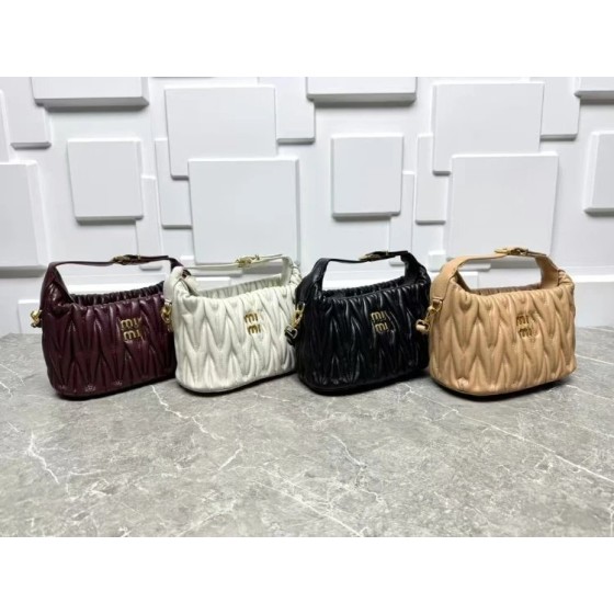 MM新款百搭褶皱斜挎包 -5807